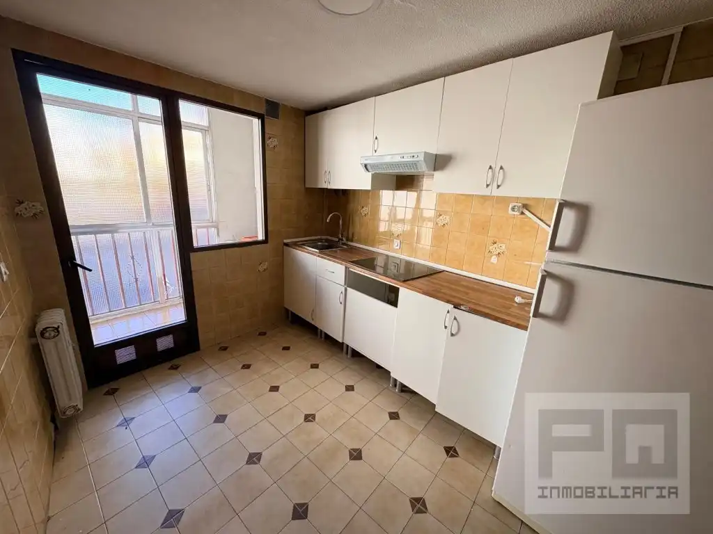 Kitchen of Flat for sale in Las Navas del Marqués , Ávila