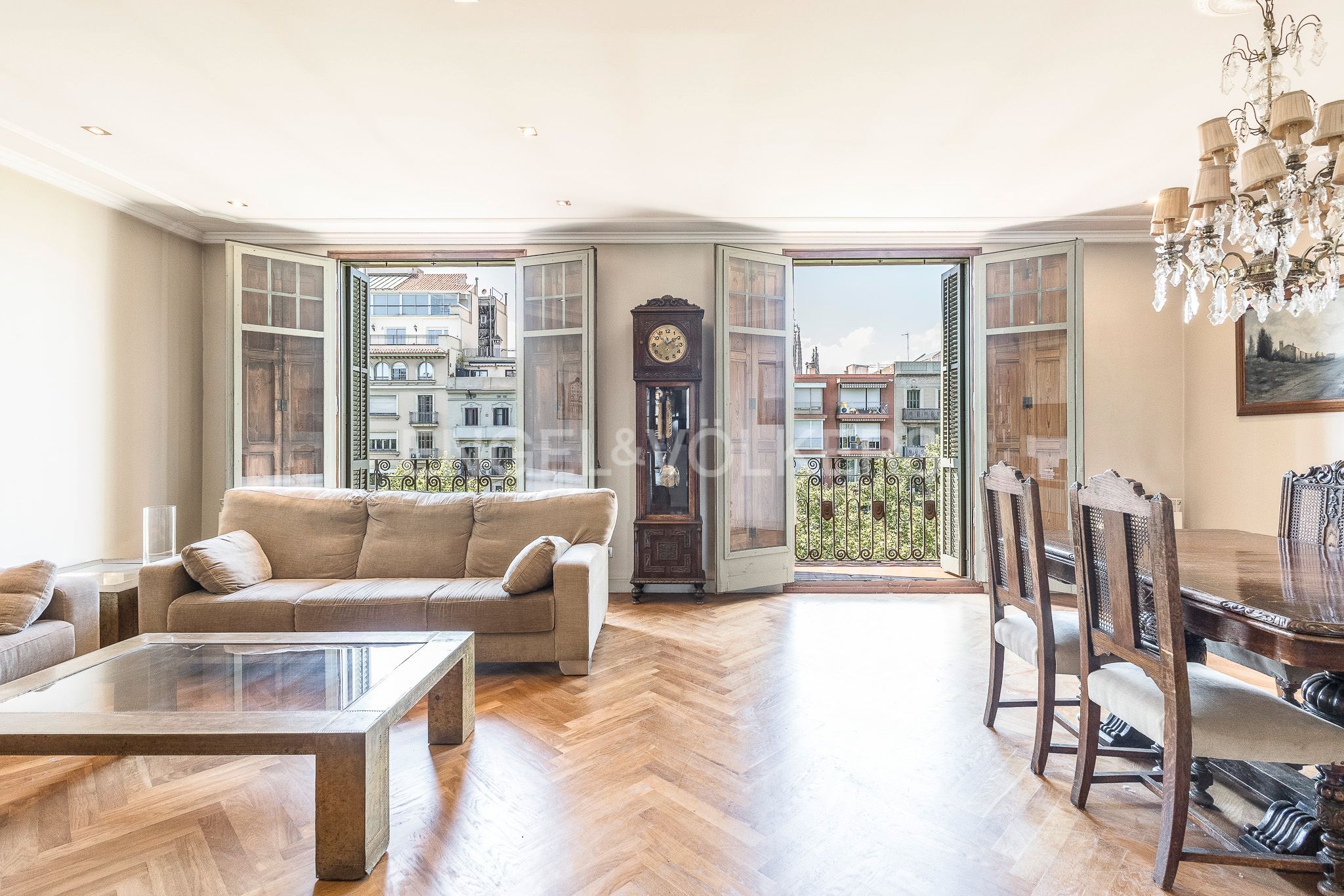 Living room of Apartment for sale in  Barcelona Capital  with Heating, Parquet flooring and Terrace