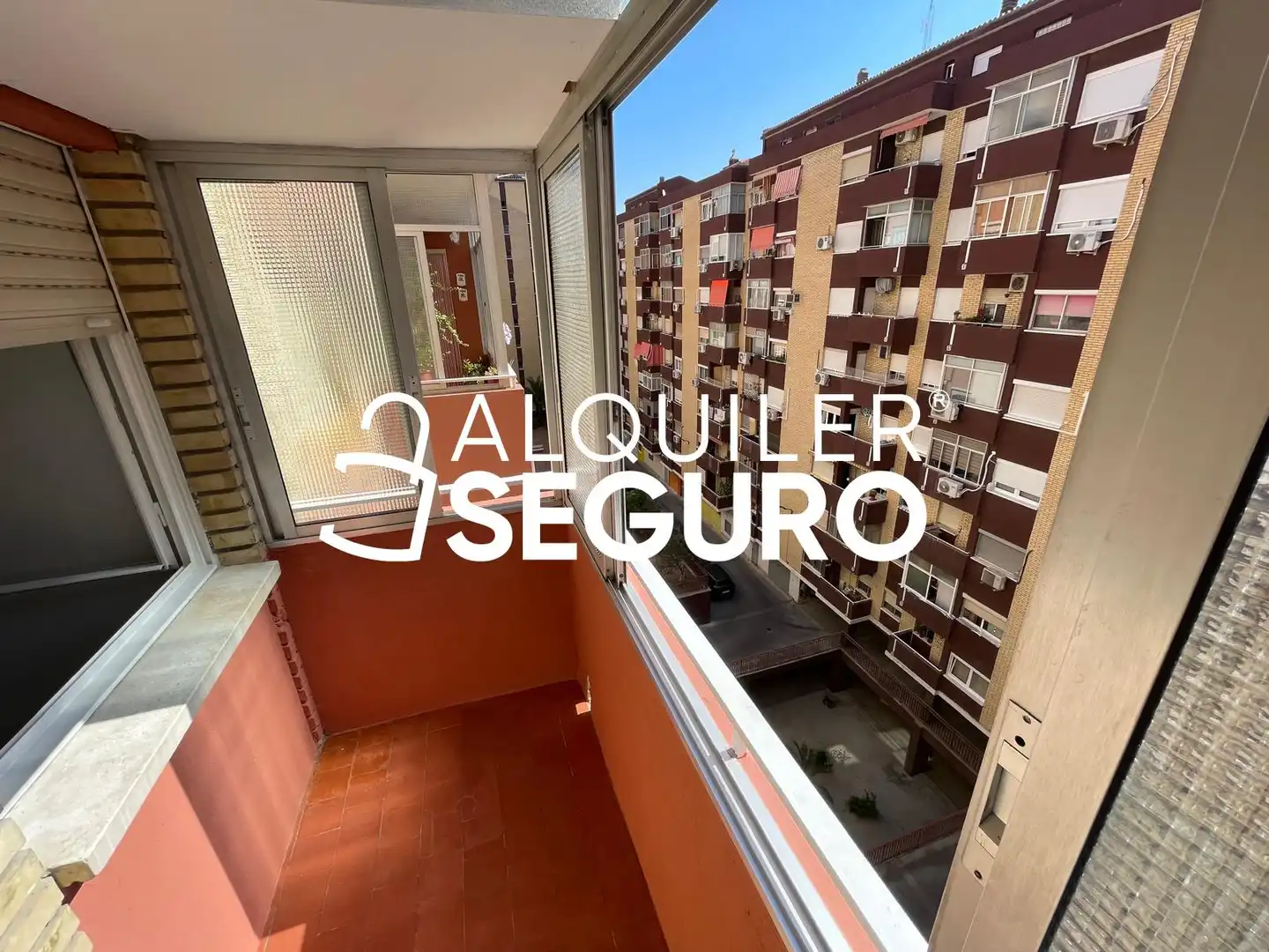 Vista exterior de Pis de lloguer en Zaragoza amb Calefacció i Terrassa