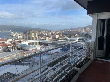 Flat with balcony for sale in Centro Urbano