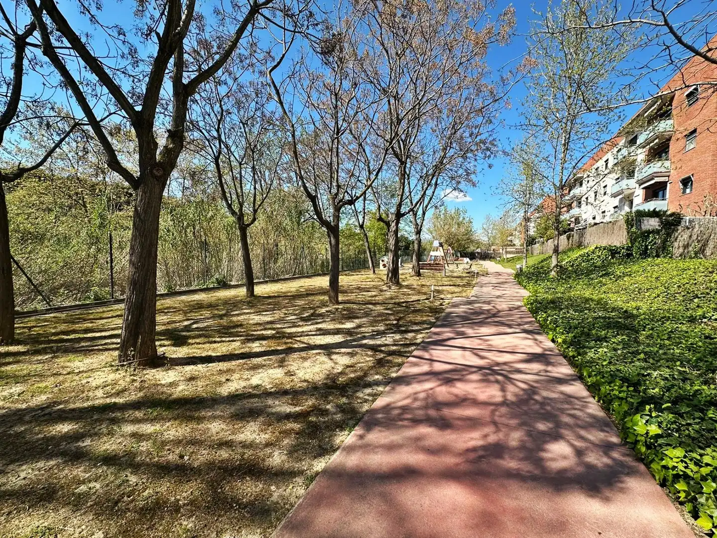 Vista exterior de Piso en venta en Polinyà con Aire acondicionado, Calefacción y Terraza