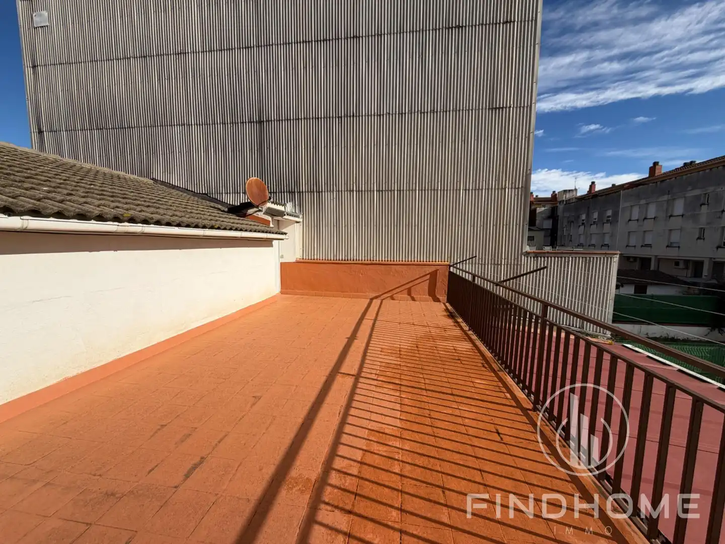 Terrasse von Haus oder Chalet zum Verkauf in Olot mit Privatgarten, Abstellraum und Möbliert