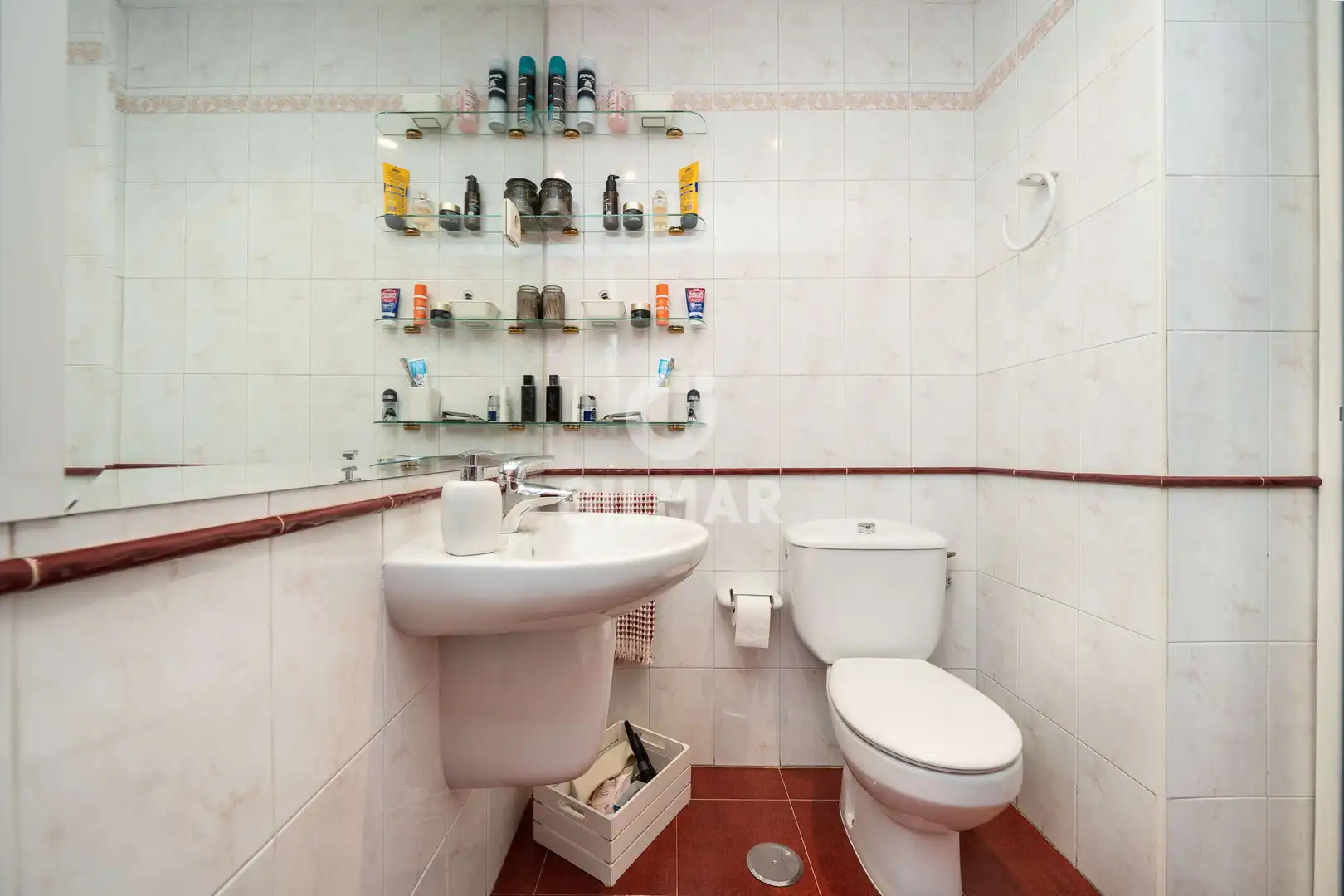Baño de Ático en venta en Madrid con Calefacción, Jardín privado y Trastero