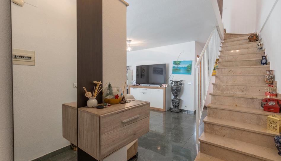 Foto 1 de Casa adosada en venda a Calle Juan de la Cierva, 12, Parque de San Roque, Granada