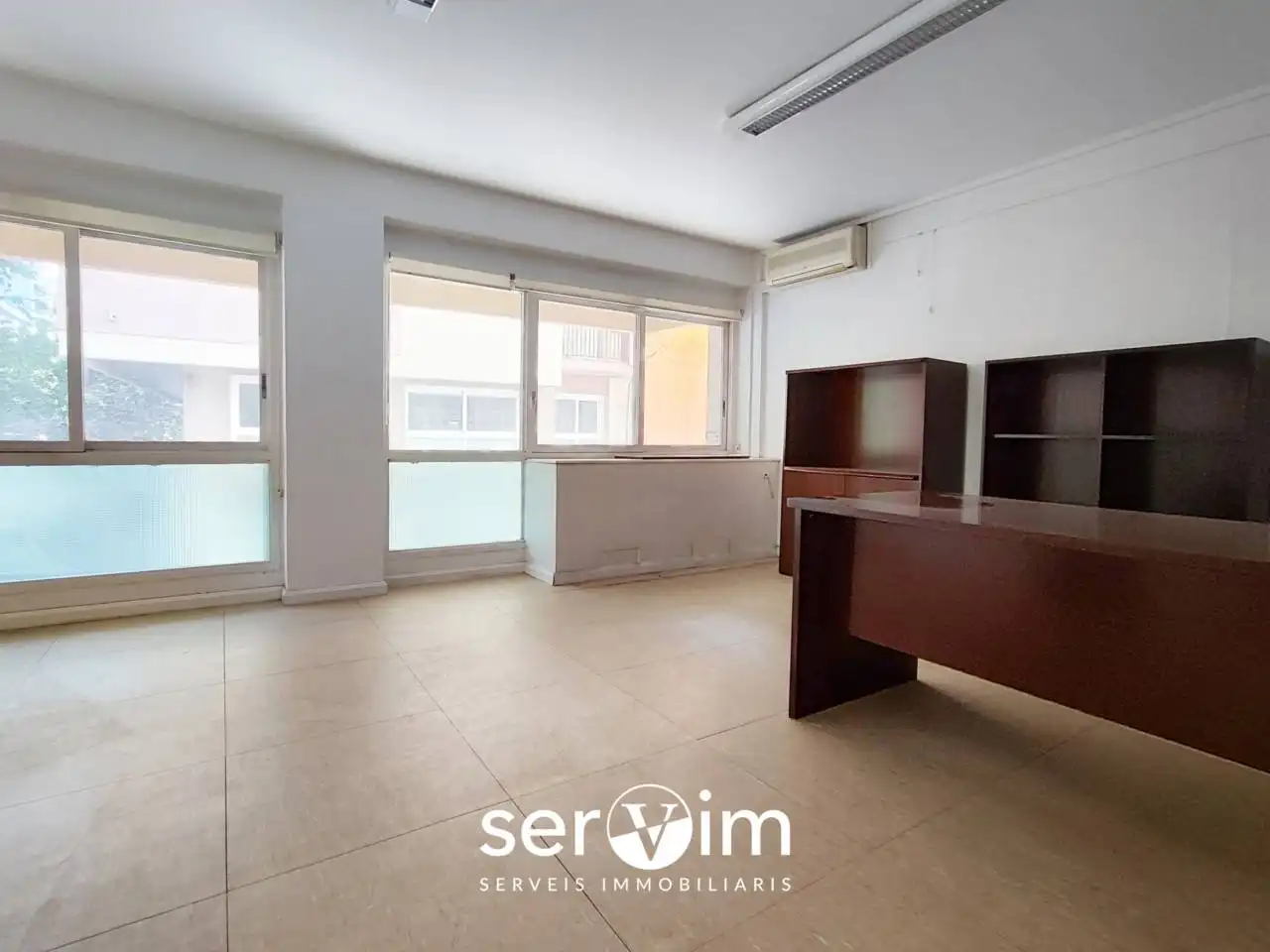 Oficina en venta en Girona con Aire acondicionado