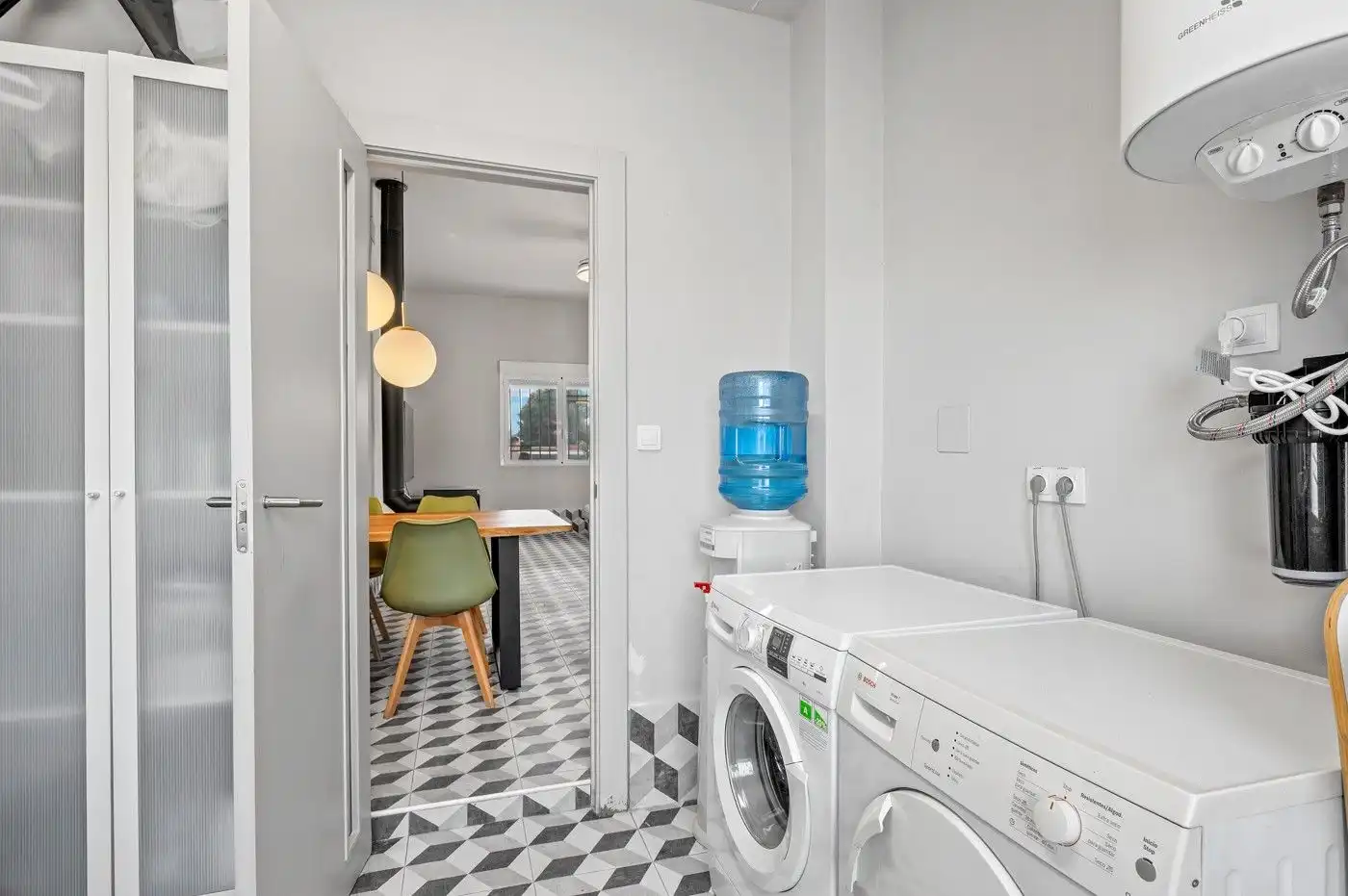 Bany de Casa o xalet en venda en Elche / Elx amb Jardí privat, Terrassa i Piscina