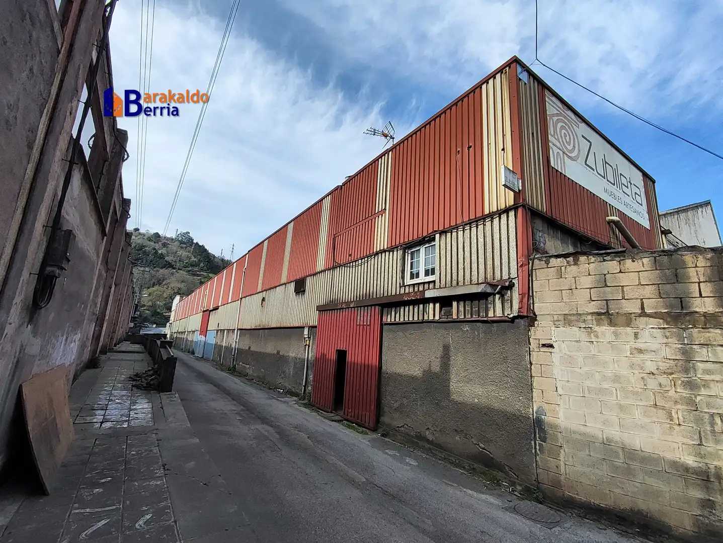 Exterior view of Industrial buildings for sale in Barakaldo 