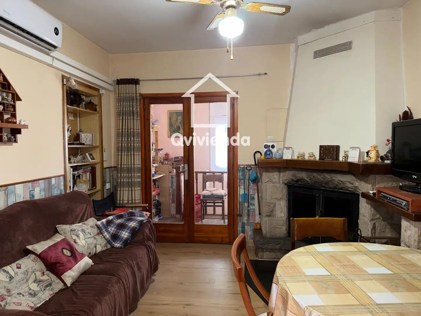 Sala de estar de Casa o chalet en venta en Lliçà d'Amunt con Aire acondicionado, Calefacción y Piscina