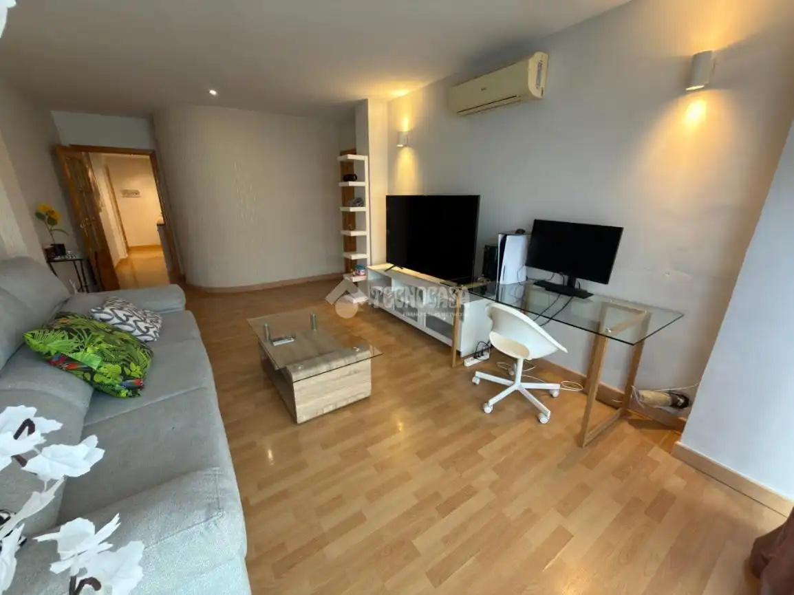 Living room of Flat for sale in Armilla  with Air Conditioner and Balcony