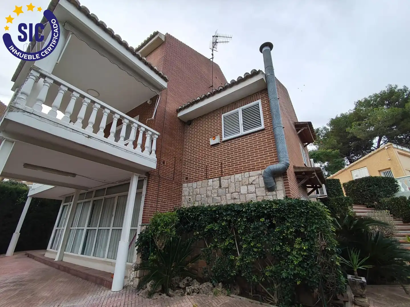Exterior view of Houses for sale in Torrent  with Air Conditioner, Heating and Private garden