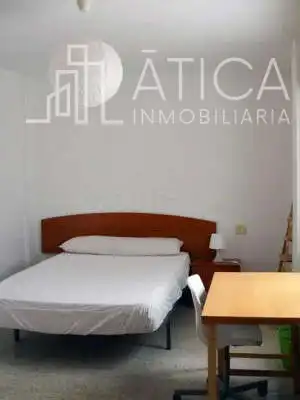 Habitación de Piso de alquiler en Castillejo de Martín Viejo con Calefacción, Terraza y Amueblado