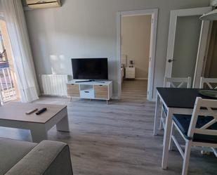 Living room of Flat to rent in  Barcelona Capital  with Air Conditioner, Heating and Parquet flooring