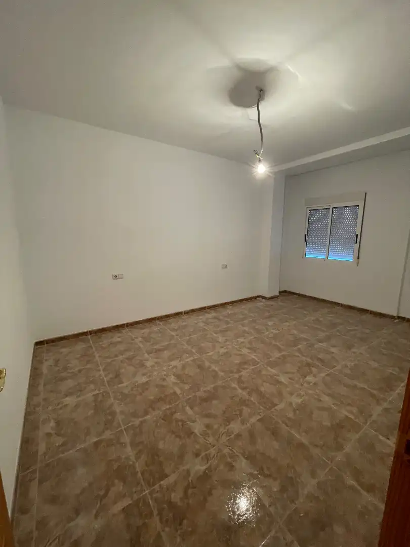 Flat for sale in Alginet  with Terrace, Storage room and Oven