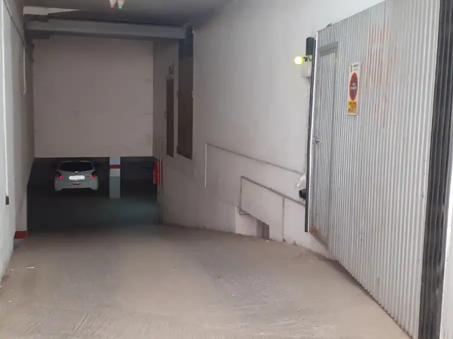 Parkplatz von Garage zur Miete in Mollerussa