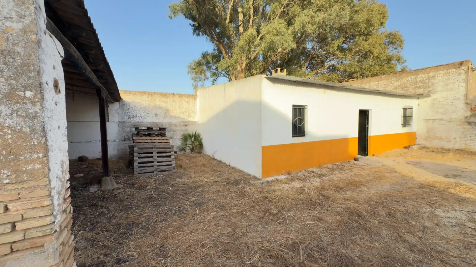 Casa rústica amb jardí en venda a Almonte ciudad, imagen 5