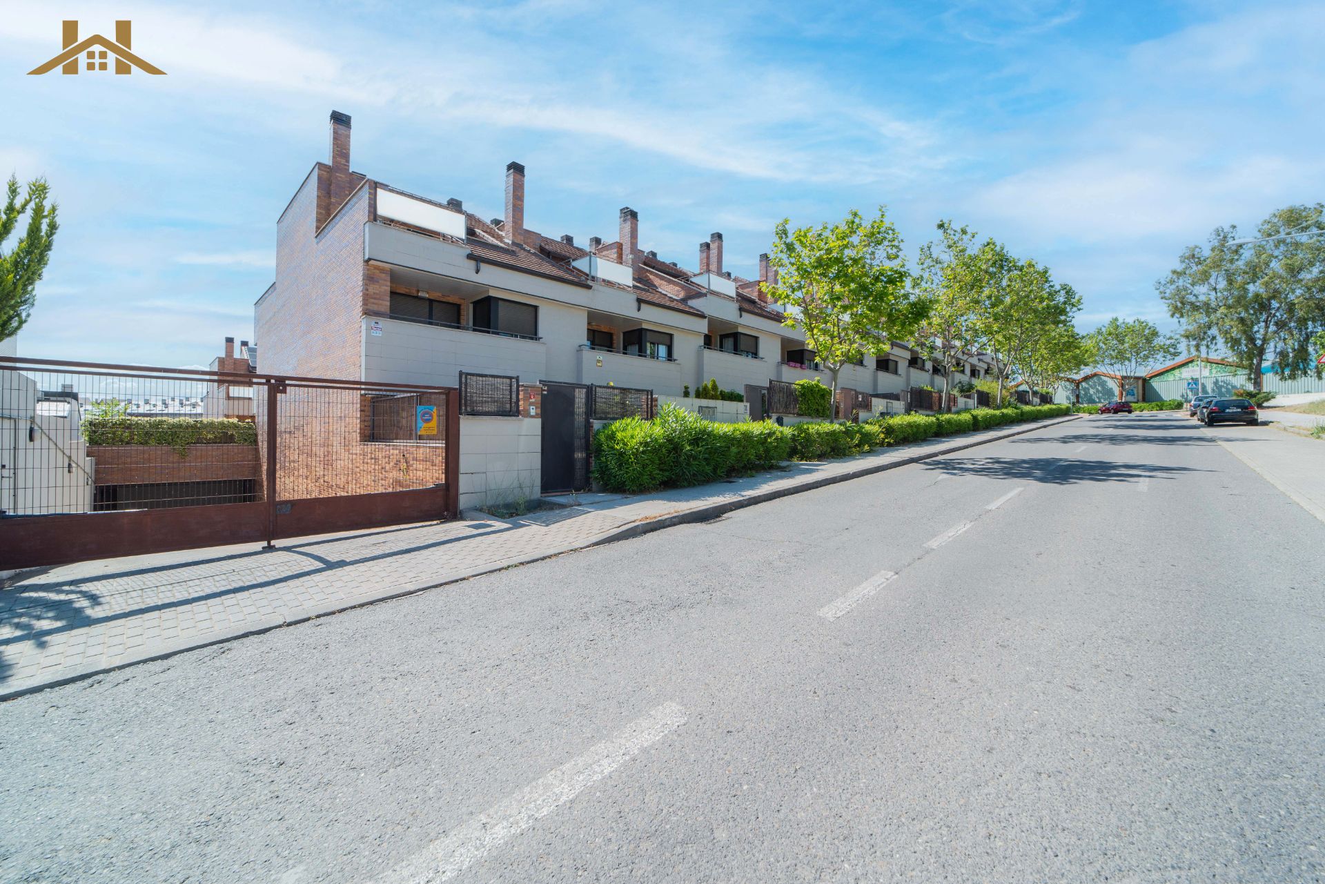 Exterior view of Single-family semi-detached for sale in Torrelodones  with Air Conditioner, Heating and Private garden