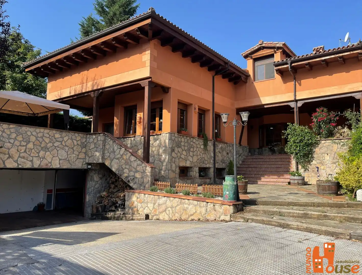 Casa o chalet en venta en Real Sitio de San Ildefonso con Calefacción y Terraza