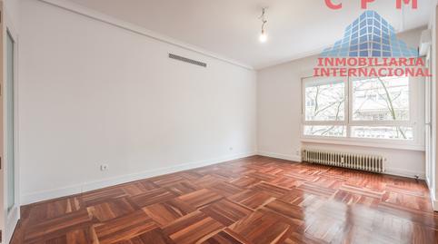 Foto 4 de Pis de lloguer a Cuatro Caminos - Azca,  Madrid Capital