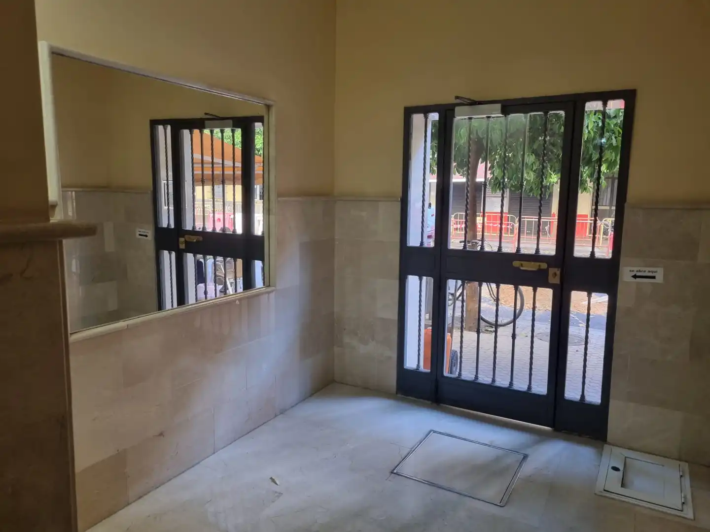 Wohnung zum Verkauf in Sevilla mit Klimaanlage, Möbliert und Waschmaschine