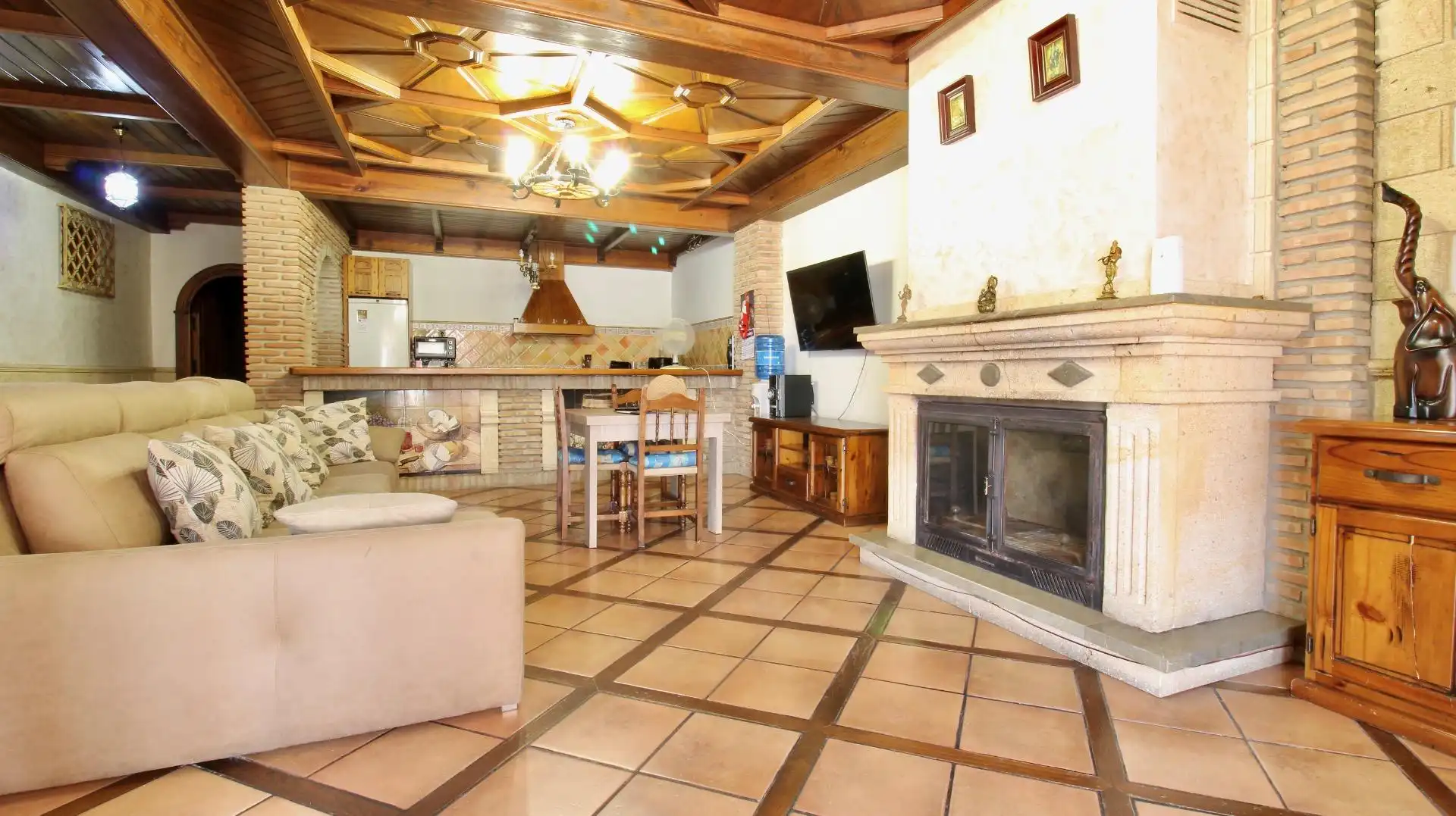 Kitchen of Houses for sale in Alfacar