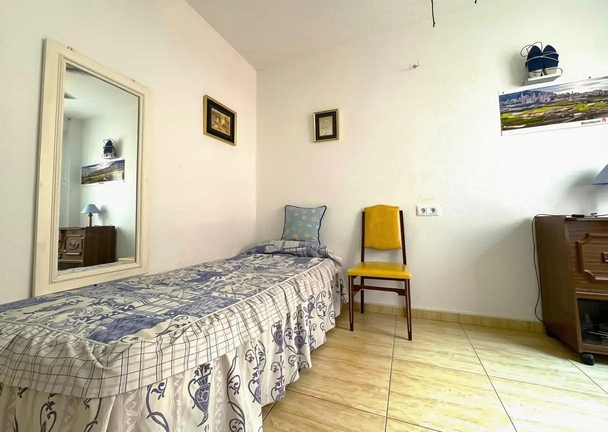 Bedroom of Apartments for sale in Benidorm  with Air Conditioner, Terrace and Storage room