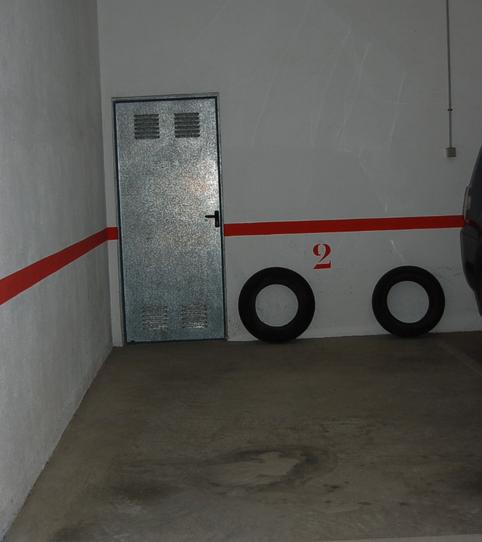 Photo 2 of Garage to rent in Eixample, Girona