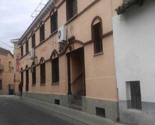 Vista exterior de Edifici en venda en San Martín de Valdeiglesias