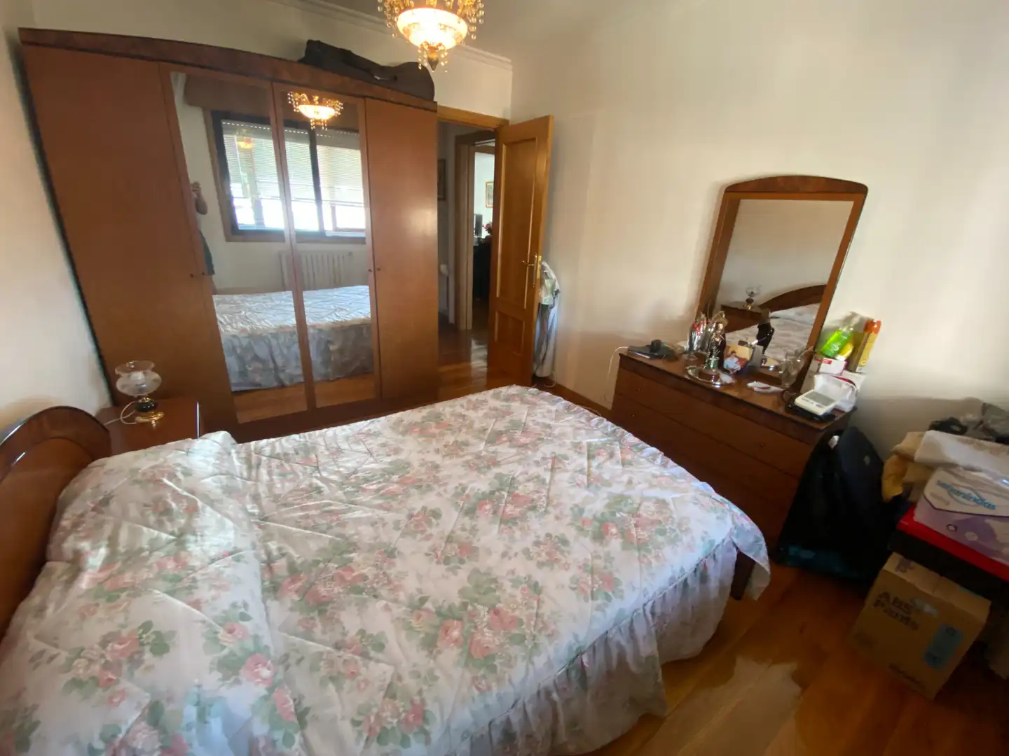 Habitación de Apartamento en venta en Vigo  con Calefacción, Parquet y Trastero