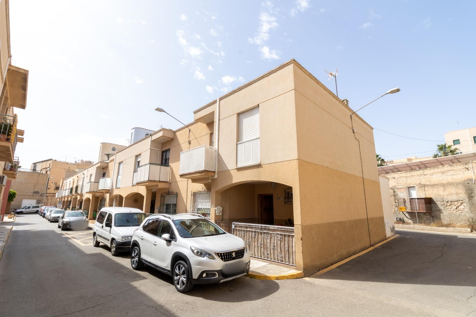 Exterior view of House or chalet for sale in Gádor  with Air Conditioner, Private garden and Terrace