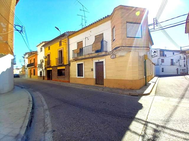 Casa-chalet en Venta en Mayor, 16 en Gelsa