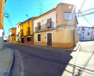 Vista exterior de Casa o xalet en venda en Gelsa amb Calefacció, Jardí privat i Terrassa