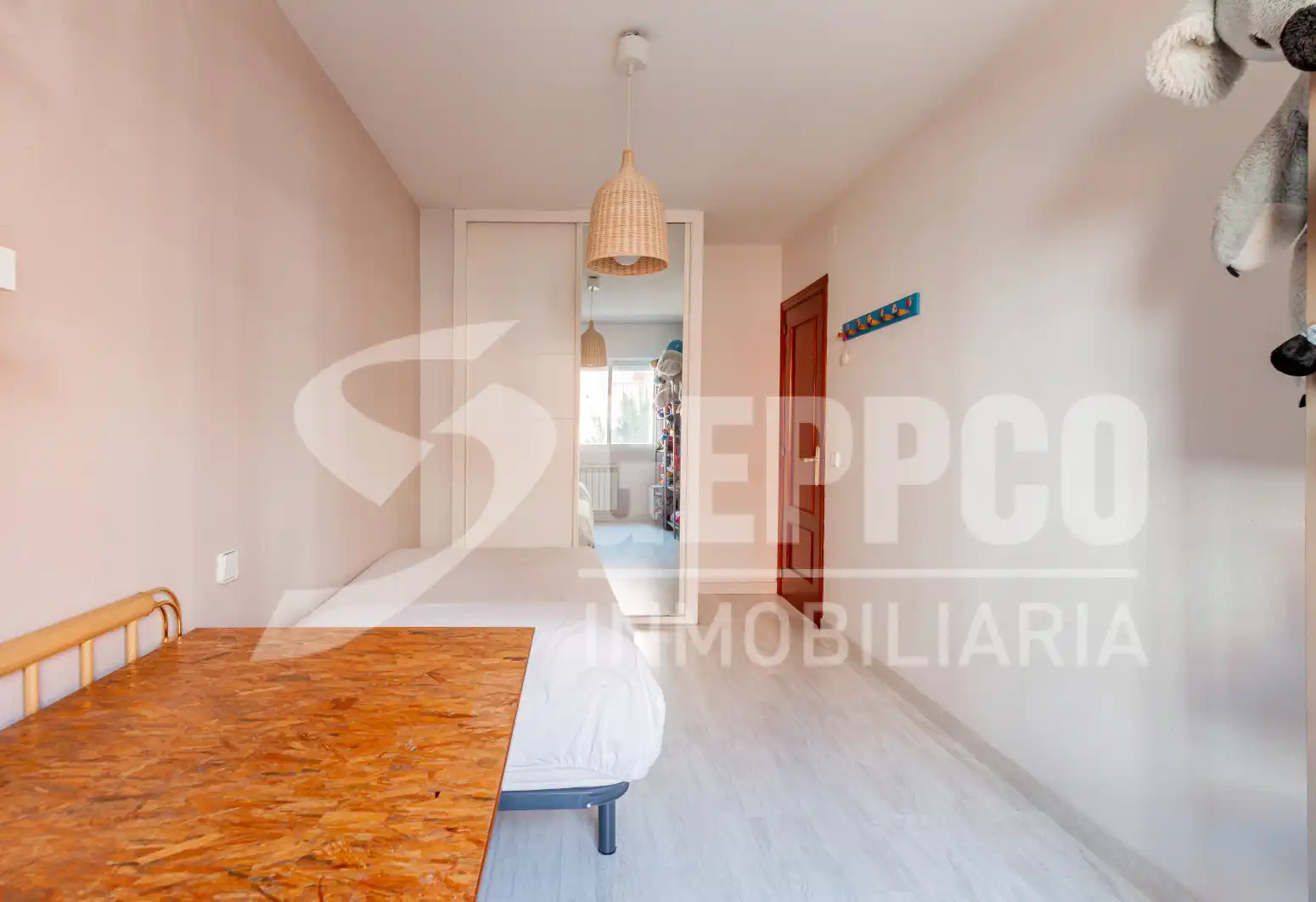 Flat for sale in Canillas