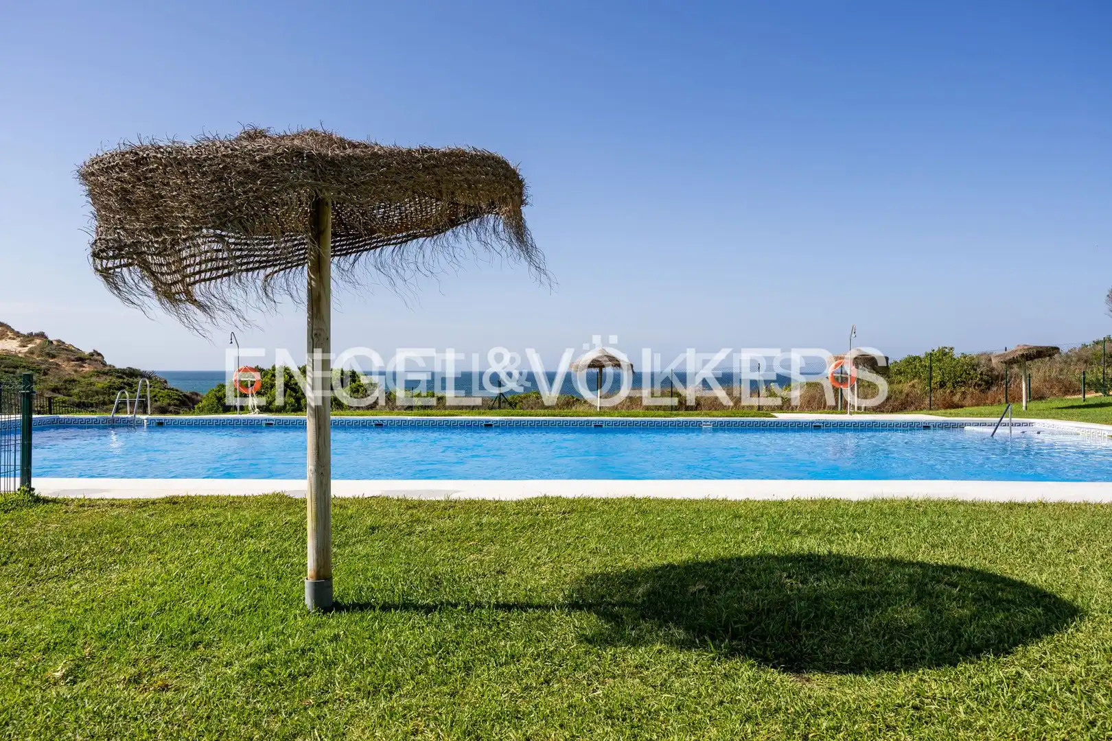 Swimming pool of Houses for rent in Conil de la Frontera  with Heating, Private garden and Terrace