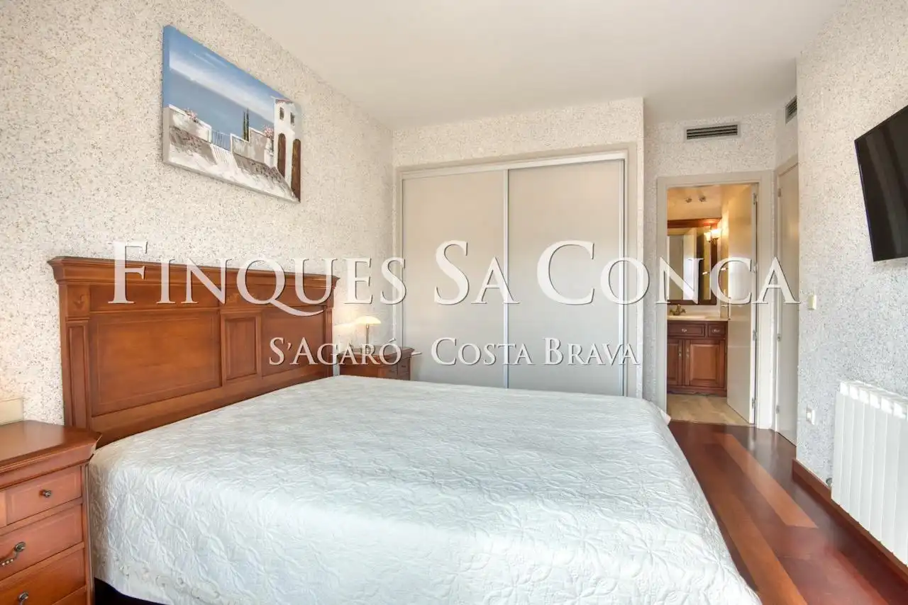 Habitación de Casa adosada en venta en Castell d'Aro, Platja d'Aro i s'Agaró con Aire acondicionado, Calefacción y Amueblado