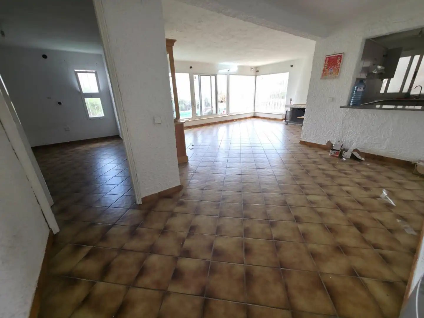 Sala d'estar de Casa o xalet en venda en La Nucia amb Aire condicionat, Jardí privat i Terrassa