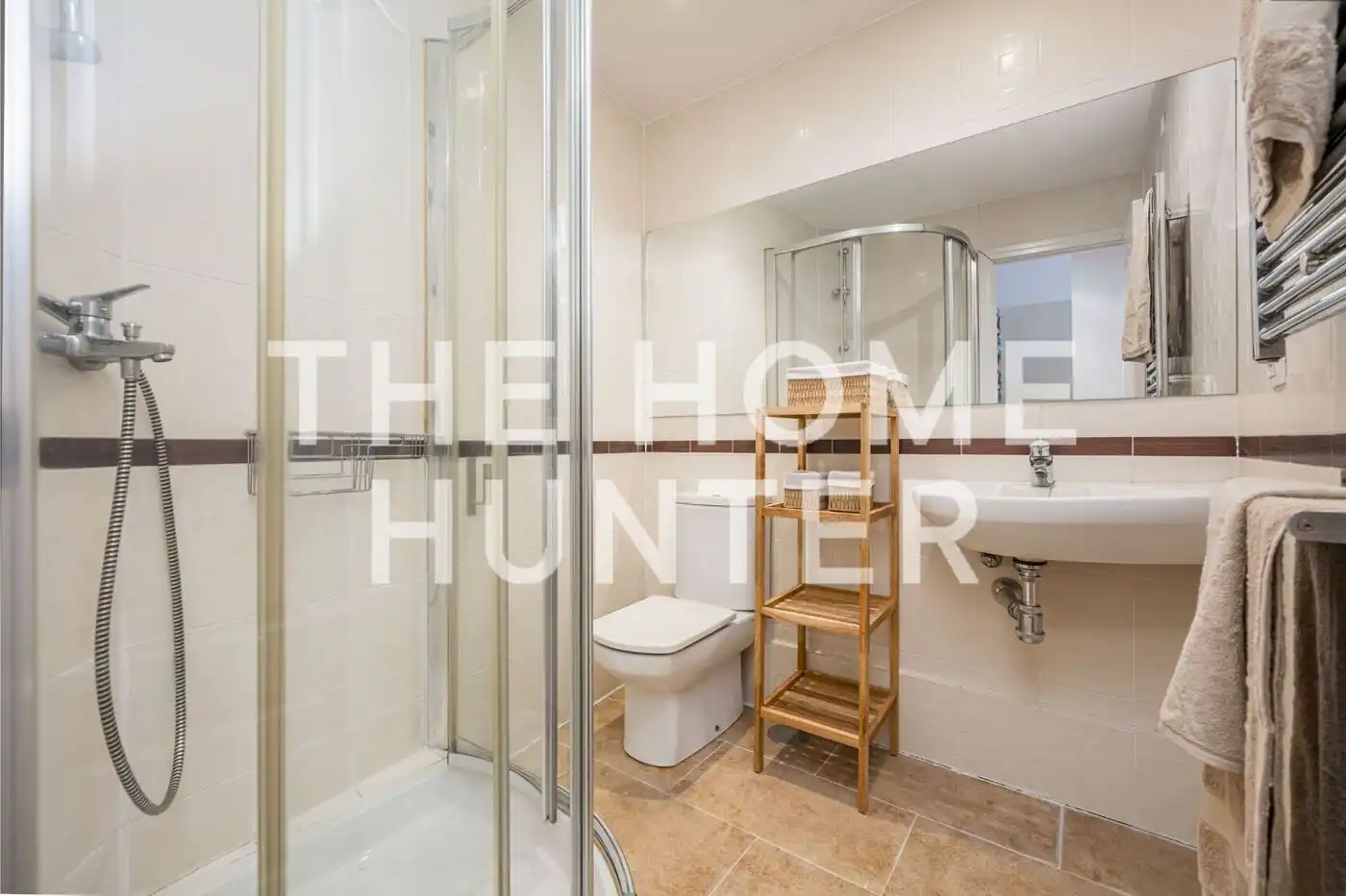 Bathroom of Flat for rent in Madrid  with Air Conditioner, Heating and Furnished