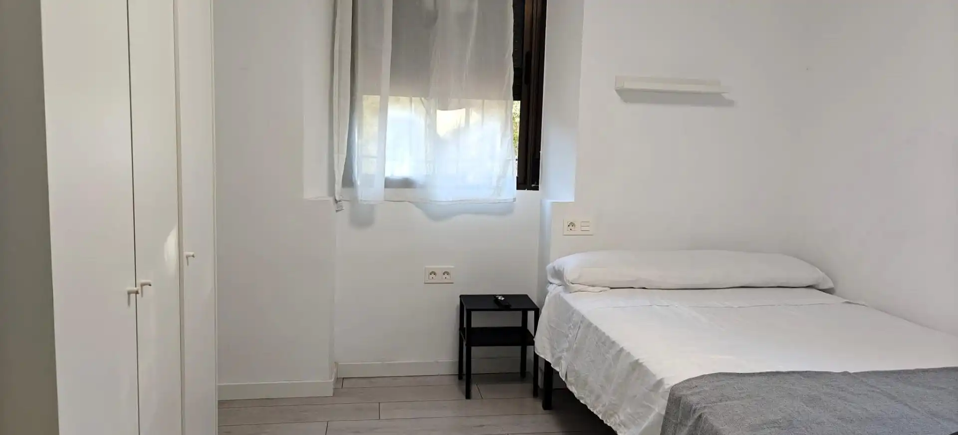 Schlafzimmer von Wohnung zur untervermieten in Beiro