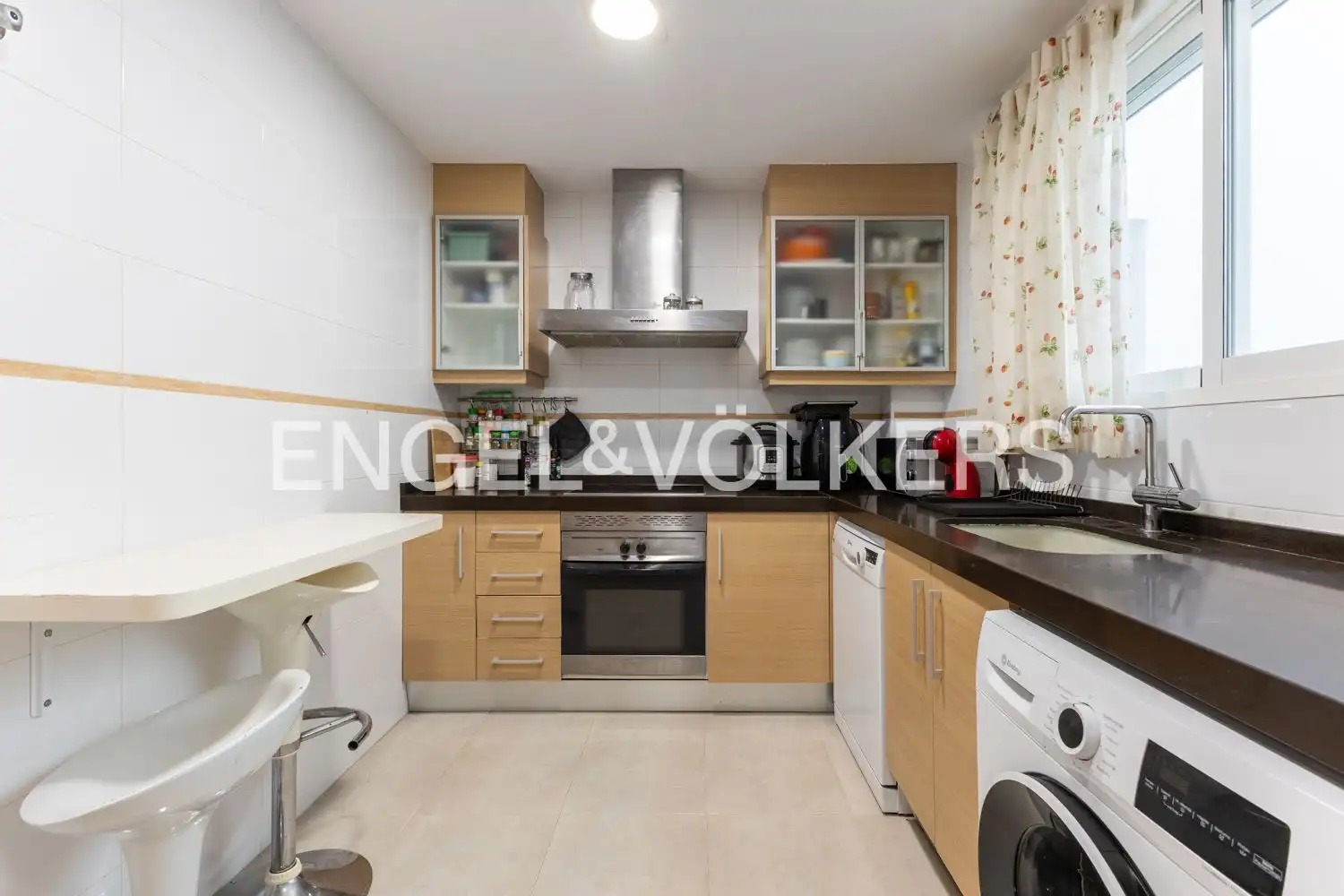 Cocina de Piso en venta en Piles con Calefacción, Trastero y Amueblado