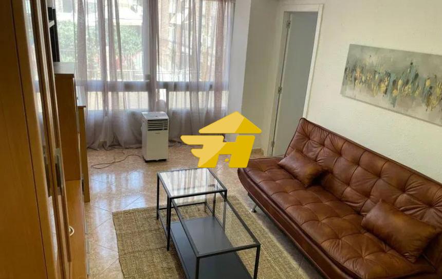 Photo 1 of Flat to rent in Calle Segismundo Moret, Parque Victoria Eugenia, Málaga