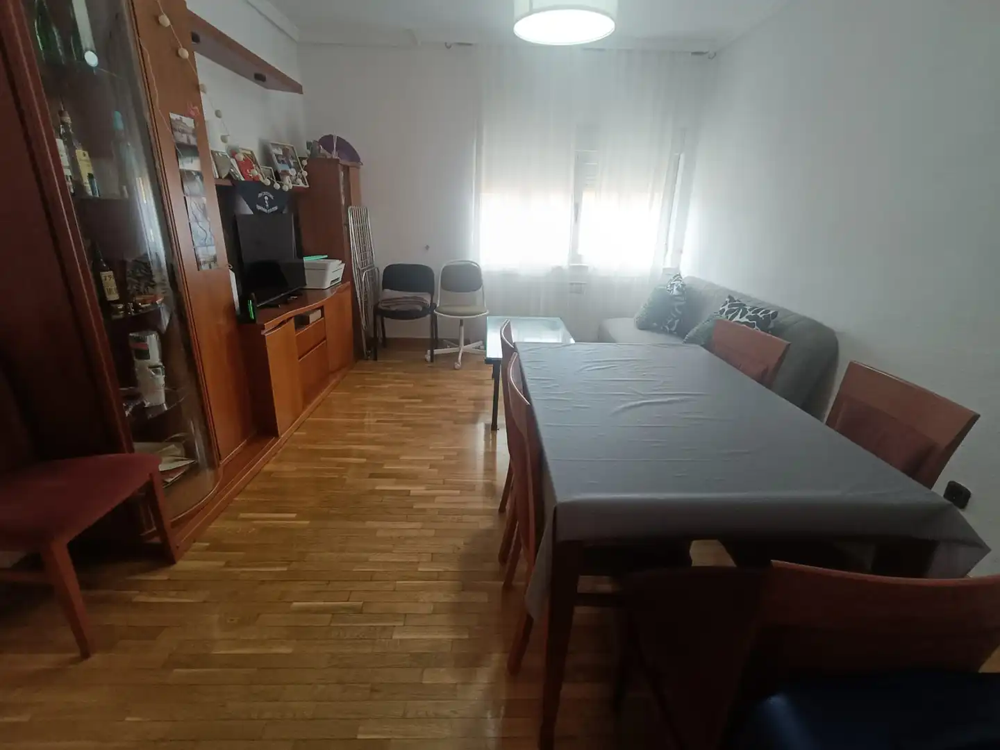 Living room of Flat for rent in Salamanca  with Heating, Parquet flooring and Furnished