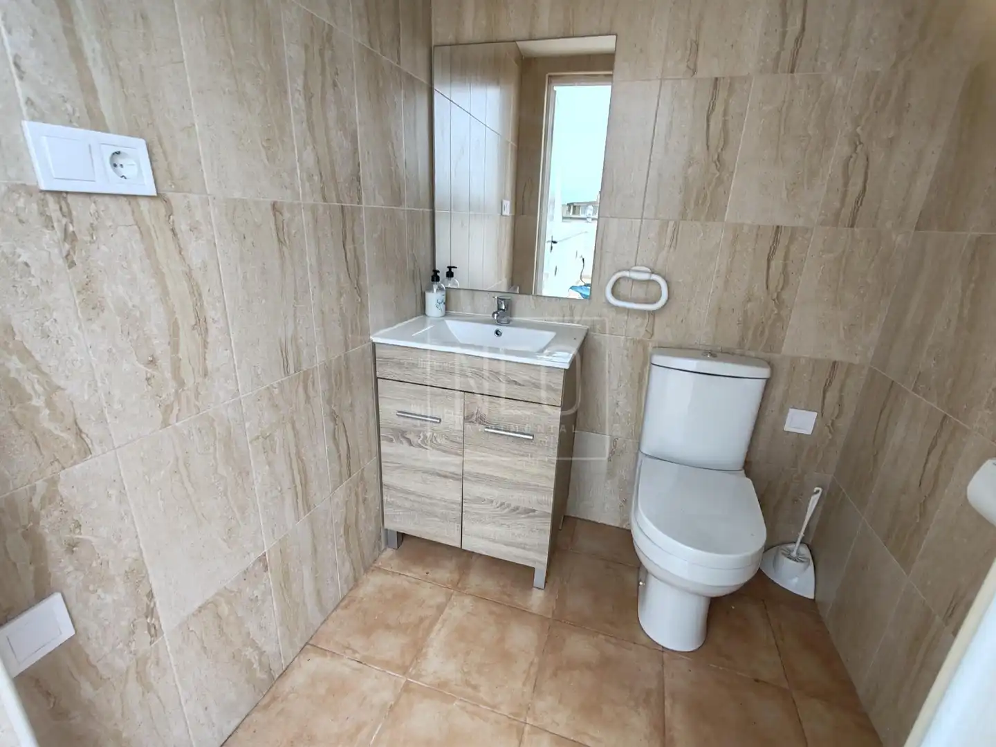 Baño de Ático en venta en Tavernes de la Valldigna con Aire acondicionado, Terraza y Piscina comunitaria