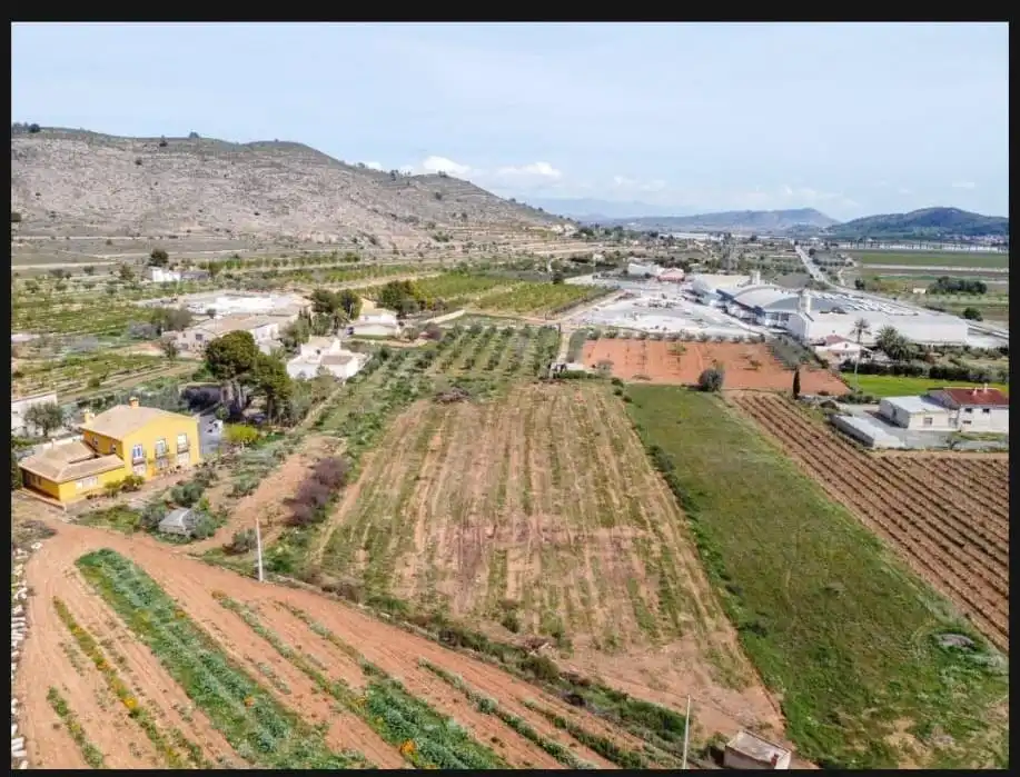 Terreno en venta en Hondón de las Nieves / El Fondó de les Neus