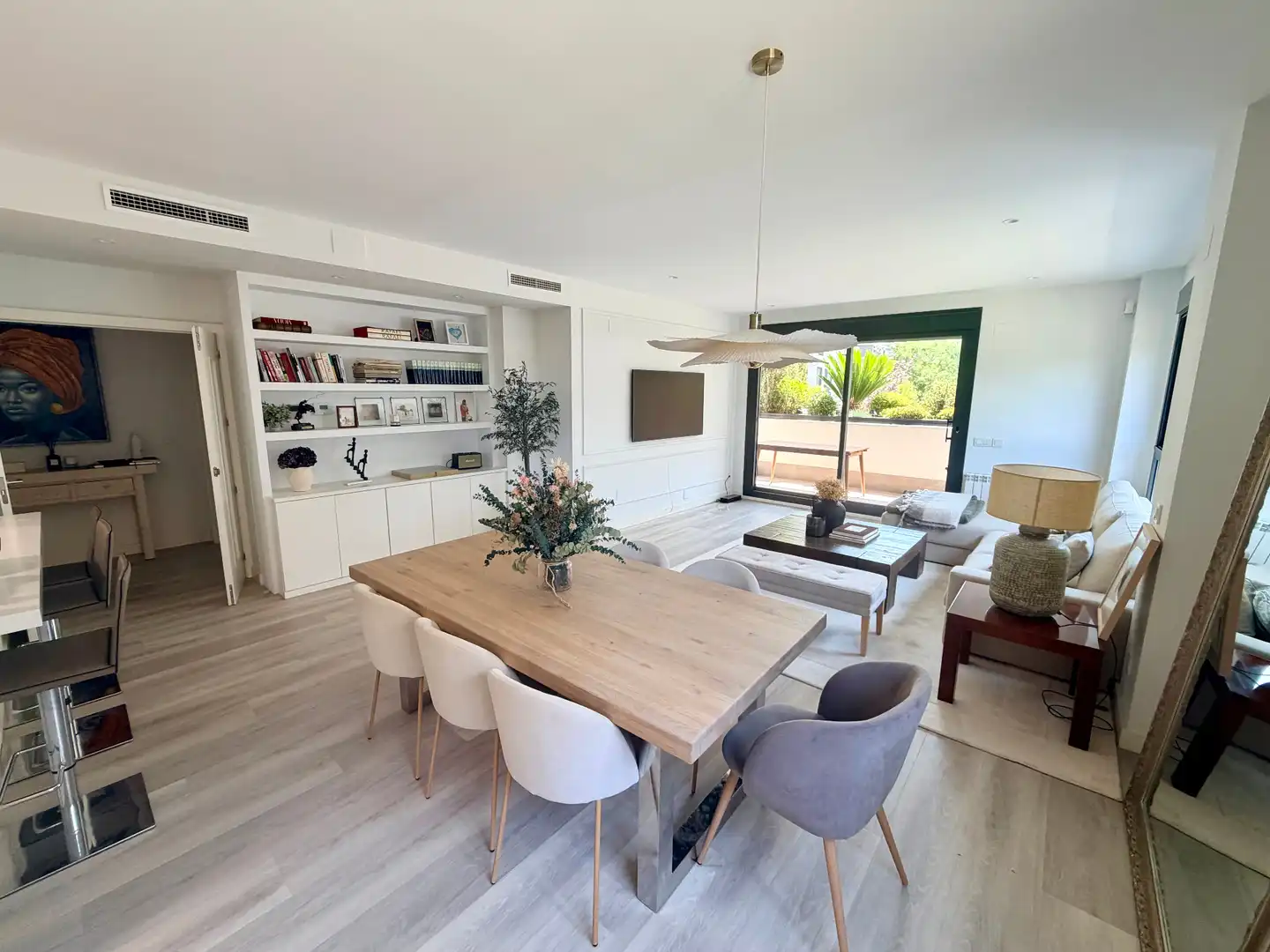 Dining room of Flat for rent in La Moraleja  with Air Conditioner, Heating and Parquet flooring