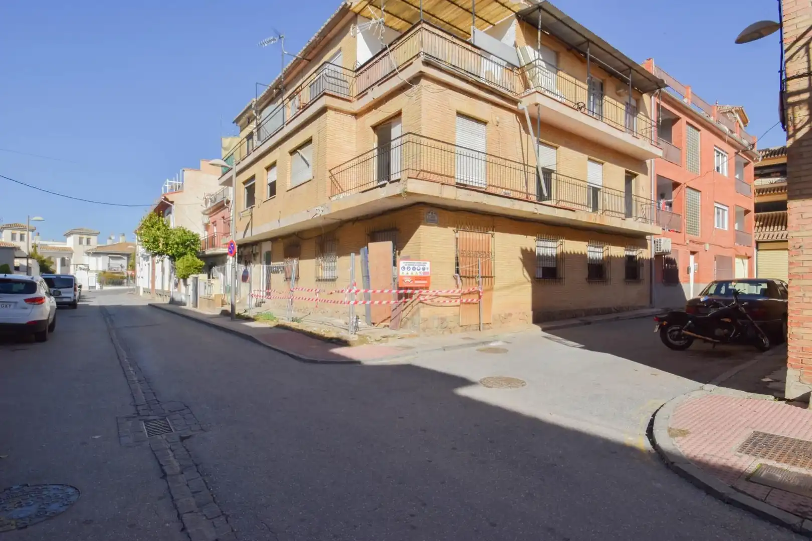 Vista exterior de Edificio en venta en Huétor Vega