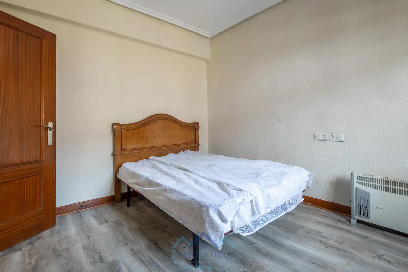 Bedroom of Flat for sale in Irun   with Parquet flooring and Furnished