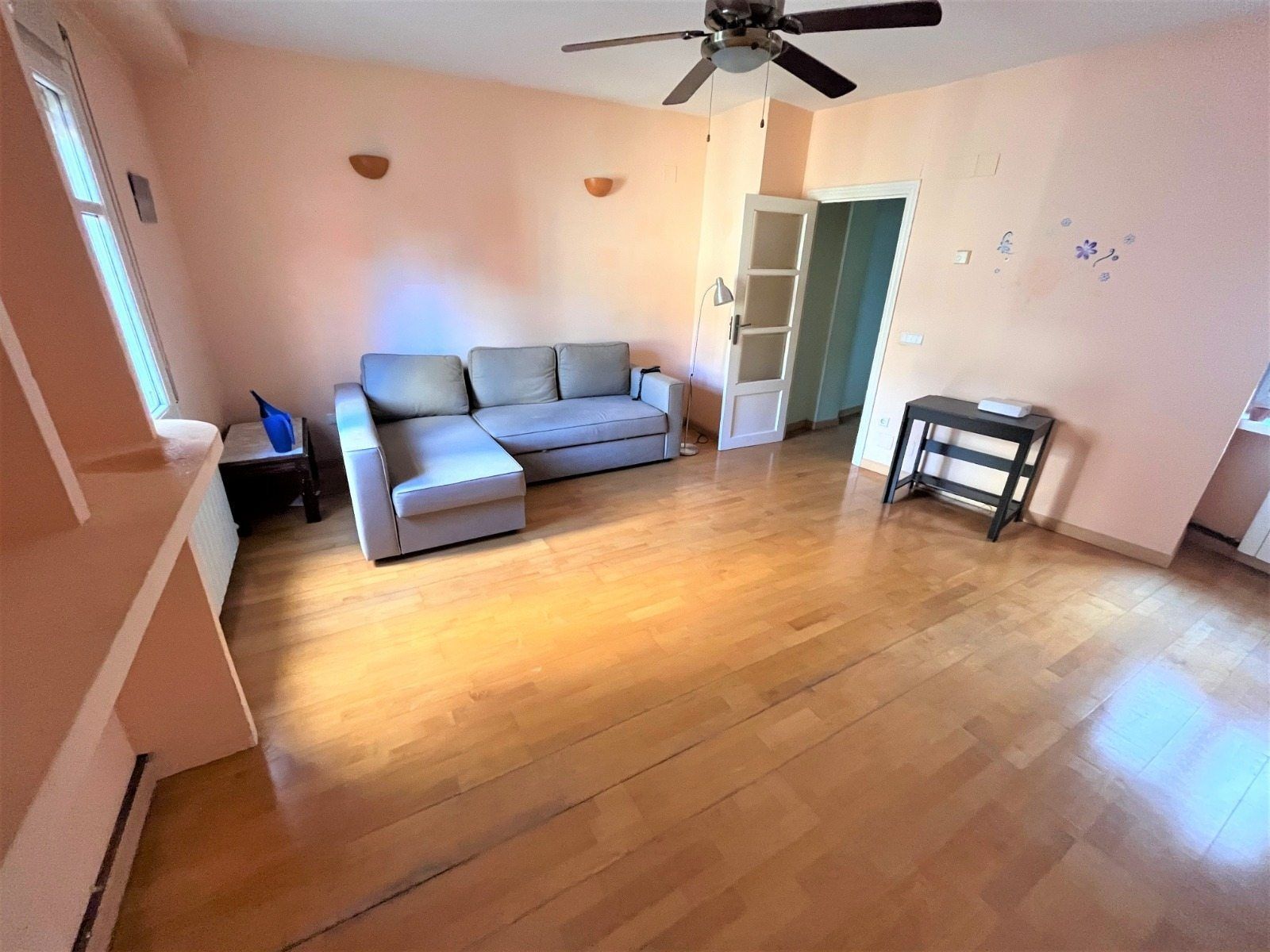 Living room of Flat for sale in  Zaragoza Capital  with Heating