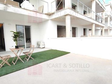Apartament amb piscina en venda a Cala del Puntal