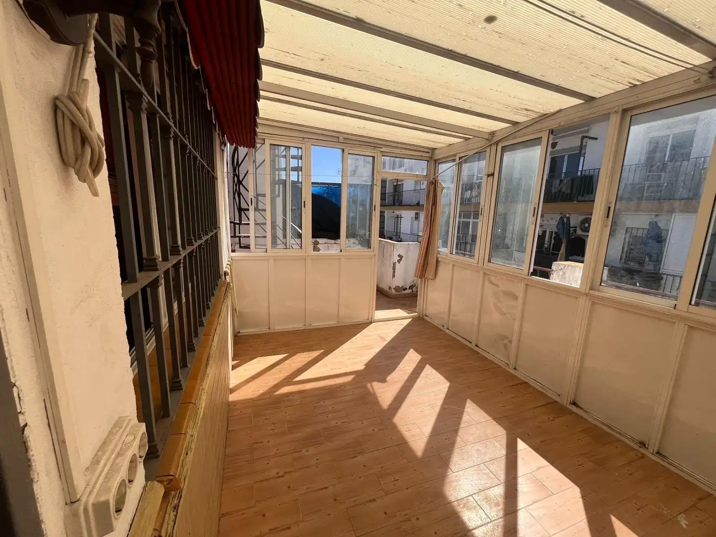 Balcony of Flat for sale in Camas