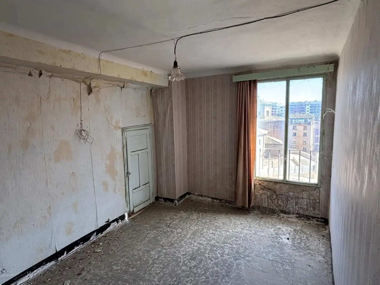 Bedroom of Houses for sale in Barbastro