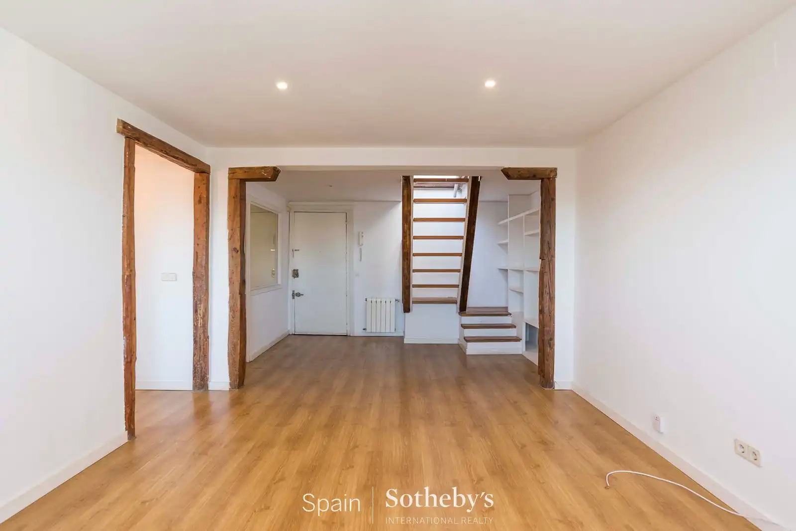 Attic for sale in Madrid  with Air Conditioner, Heating and Terrace